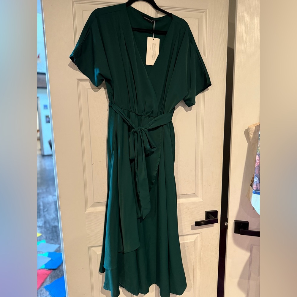BloomChic Green Midi Dress